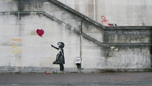 Supergwiazda sztuki ulicznej w Norwegii: w Oslo pojawią się prace Banksy'ego